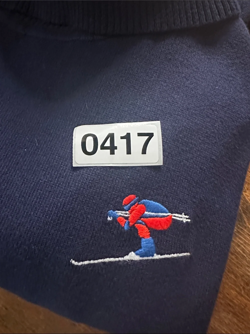 Club Room Ski Sweater Men M Turtleneck Embroidered Skiers NWT Winter